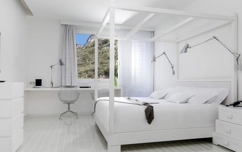 Canopy Room